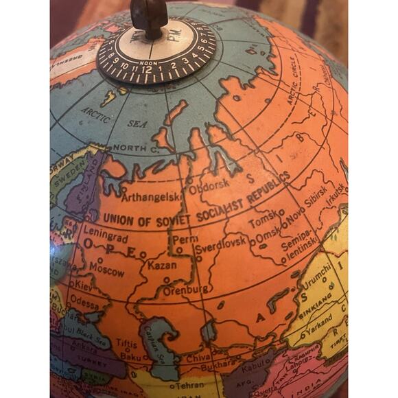 1950's J Chein & Co Tin 7 1/2 Inch World Globe Made in NJ USA Vintage Toy0 - Picture 3 of 4